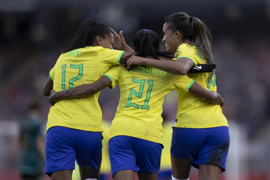 Na busca por título inédito da copa, Brasil inicia contra Panamá nesta segunda | Portal AZ