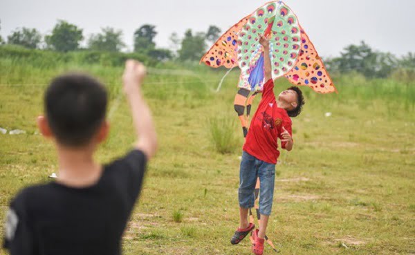 Nằm mơ thấy thả diều có ý nghĩa gì? Nên đặt cược vào số nào để thắng lớn?