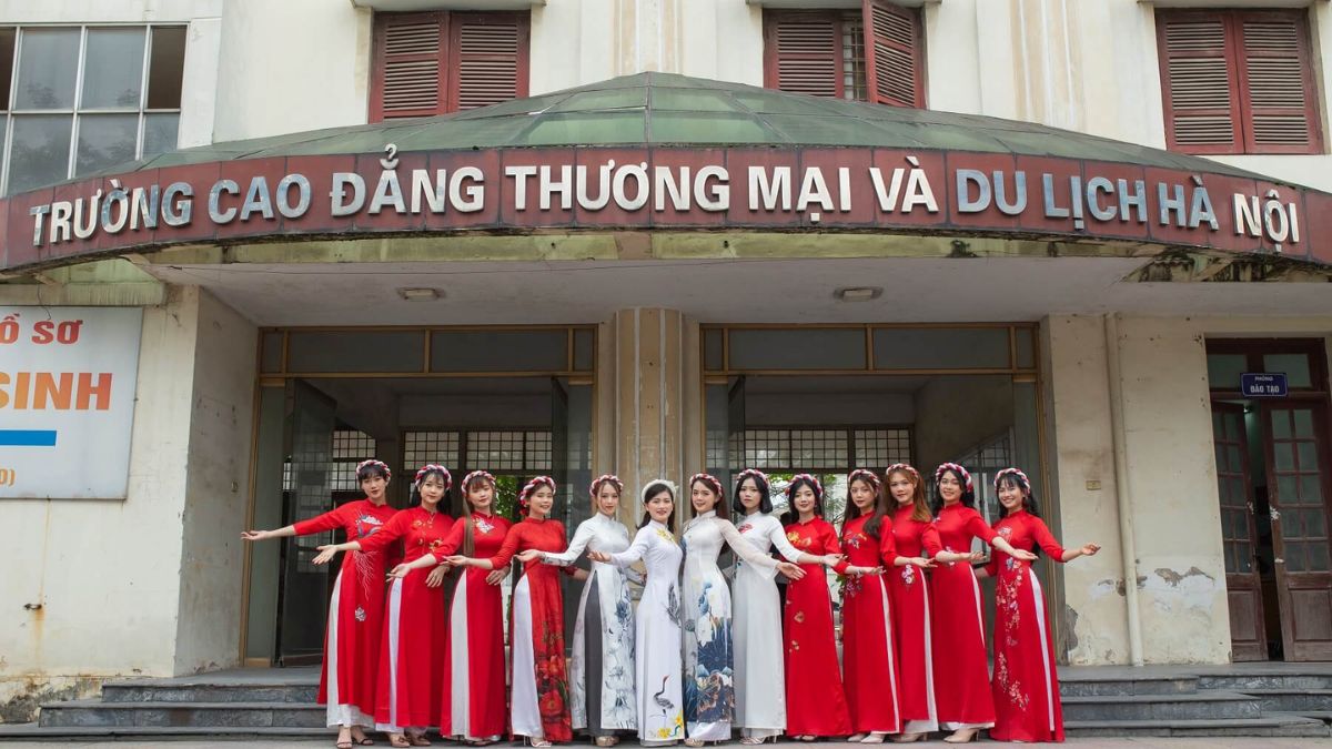 Trường Cao đẳng Thương mại và Du lịch Hà Nội được đánh giá có môi trường học tập tốt